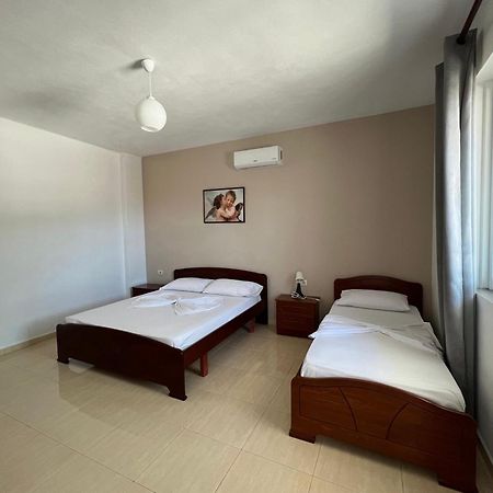 Tomi Apartments Sarandë Exterior foto